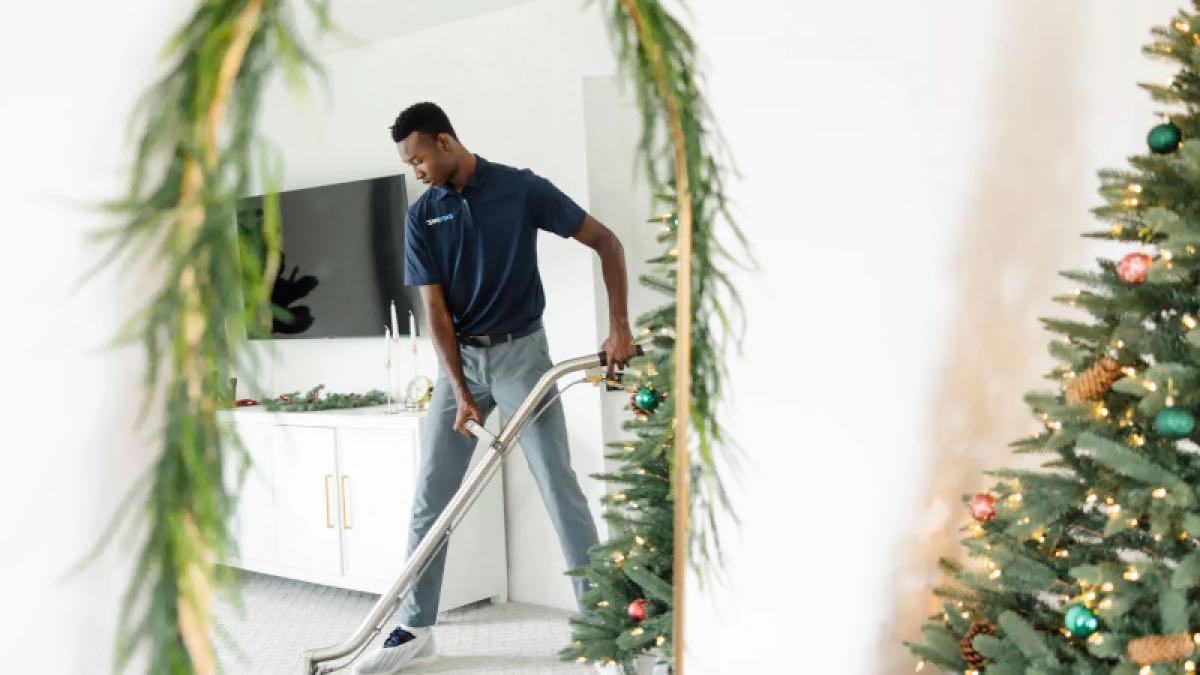 5 Tips To Make Your Home Merry And Bright For The Holidays